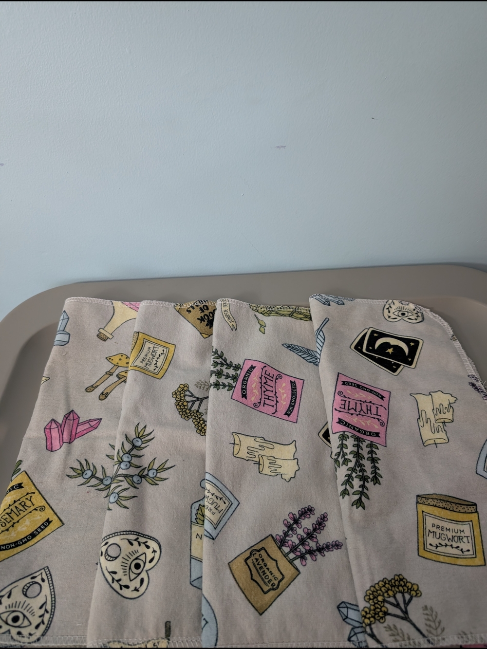 NWT Set Of 4 Hand Crafted 100% Cotton Botanical Spell Print Wash Cloths - Picture 2 of 5